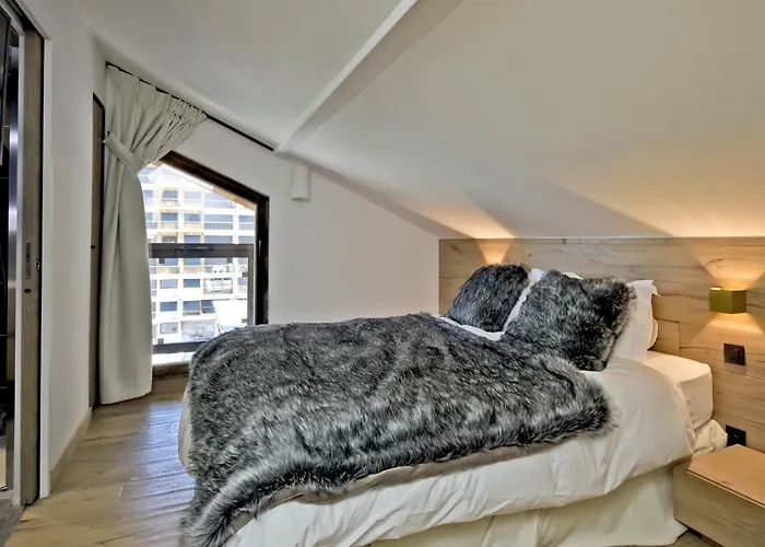 Renove Avec Aux Pieds, 4 Et Prestations Incluses A - Fr-1-613a-29 Lejlighed Courchevel