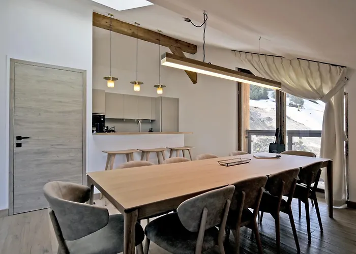 Renove Avec Aux Pieds, 4 Et Prestations Incluses A - Fr-1-613a-29 *